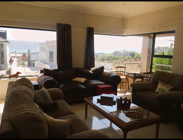 5 BEDROOM FREEHOLD FOR SALE IN MYBURGH PARK